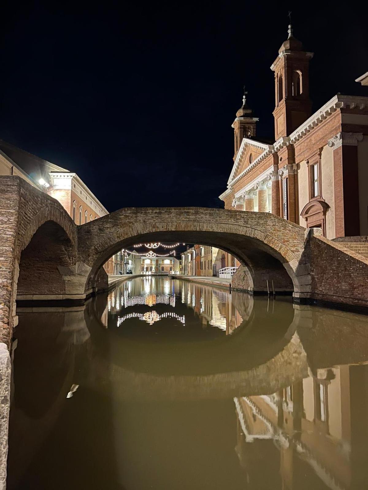 La Piazzetta Apartment Comacchio Bagian luar foto